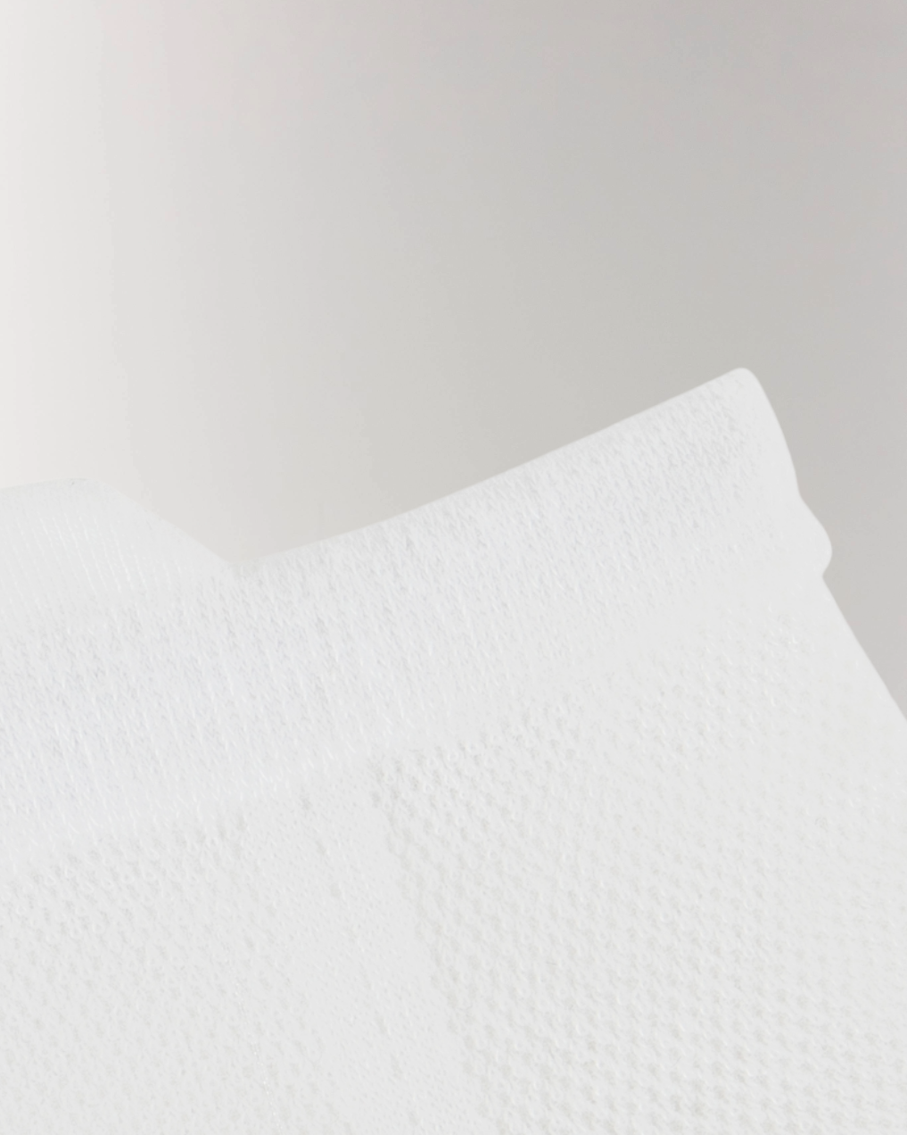 Detailed photo of cotton air ankle socks in white