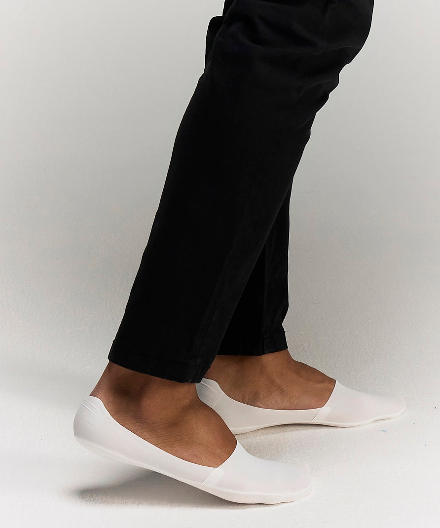 side photo of No Trace Ice Sock White